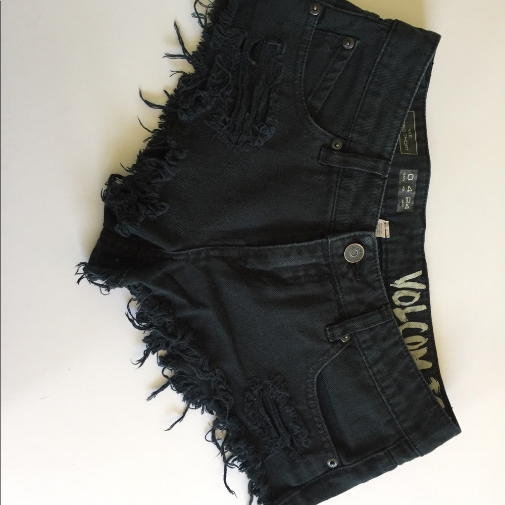 Selling YAE MICRO SHORT size 0 waist 2.4